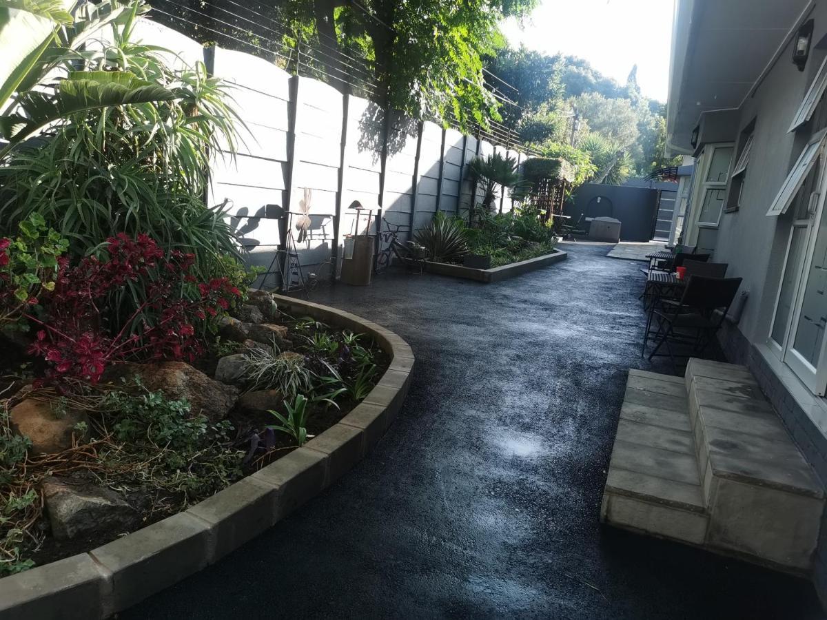Utopia Guest House Alberton Exterior foto